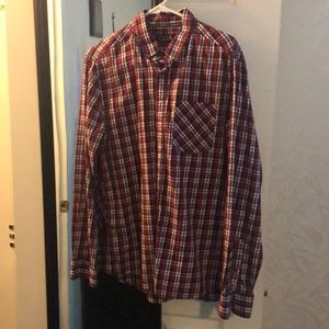 Medium button up casual shirt